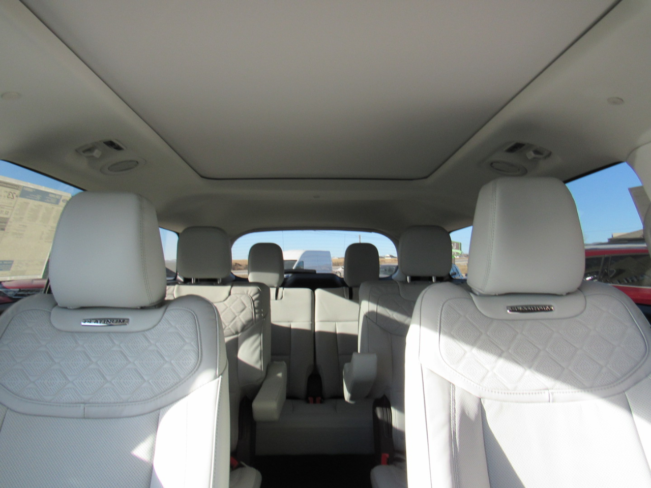 Ford Explorer Platinum 4WD 2026