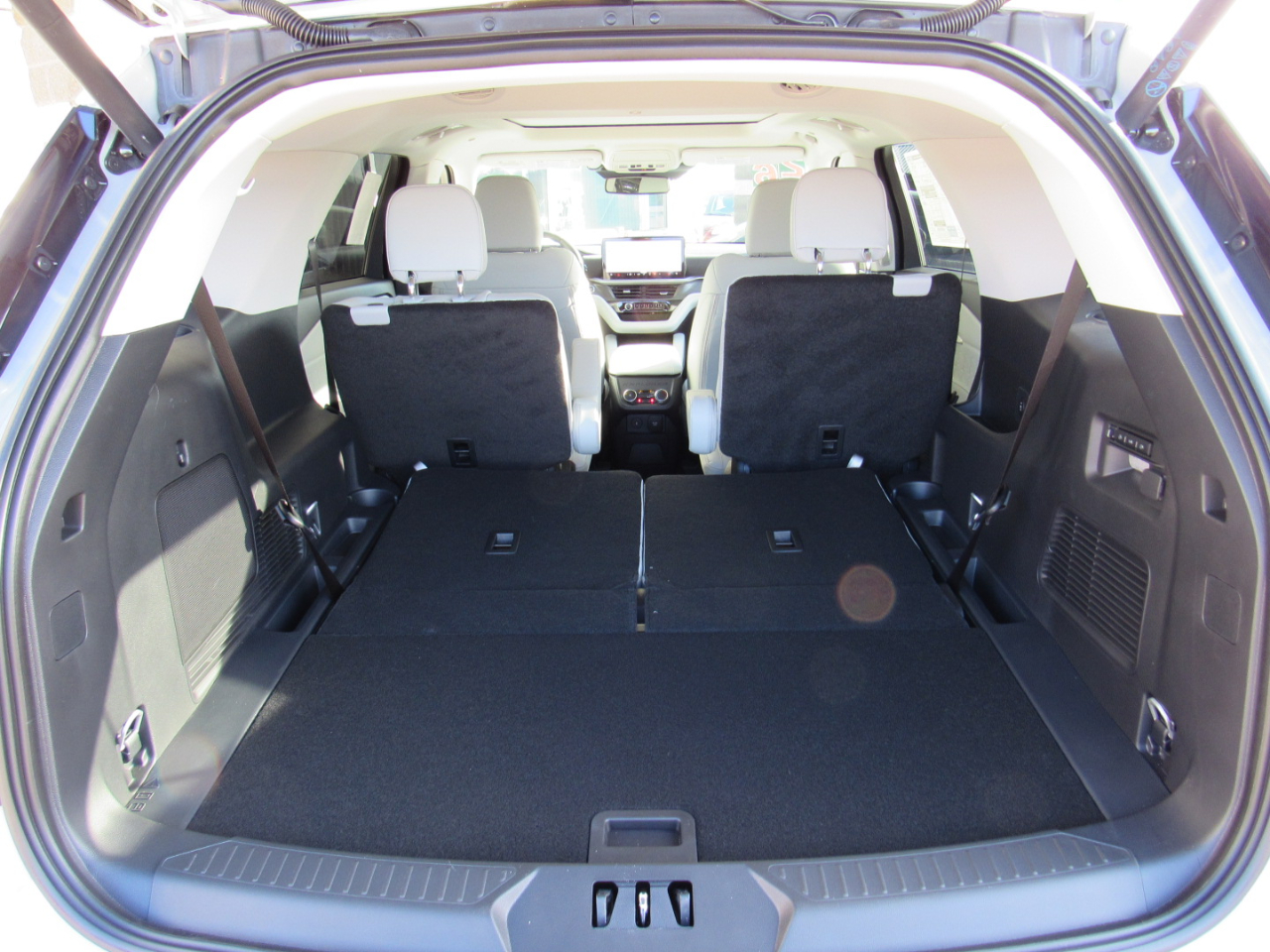 Ford Explorer Platinum 4WD 2026