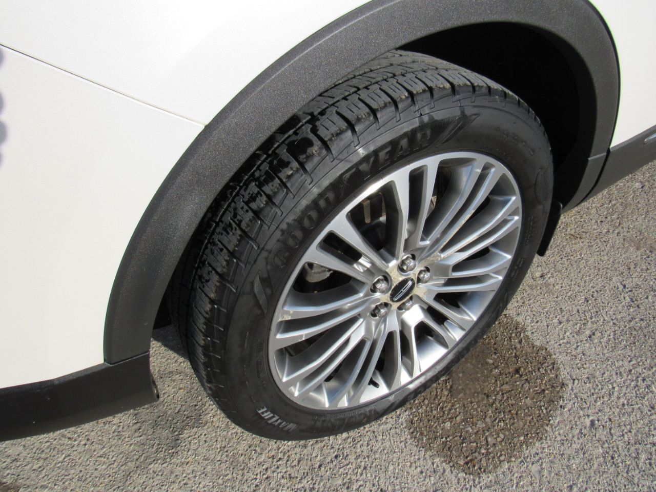 Lincoln MKX AWD 4dr Reserve 2016