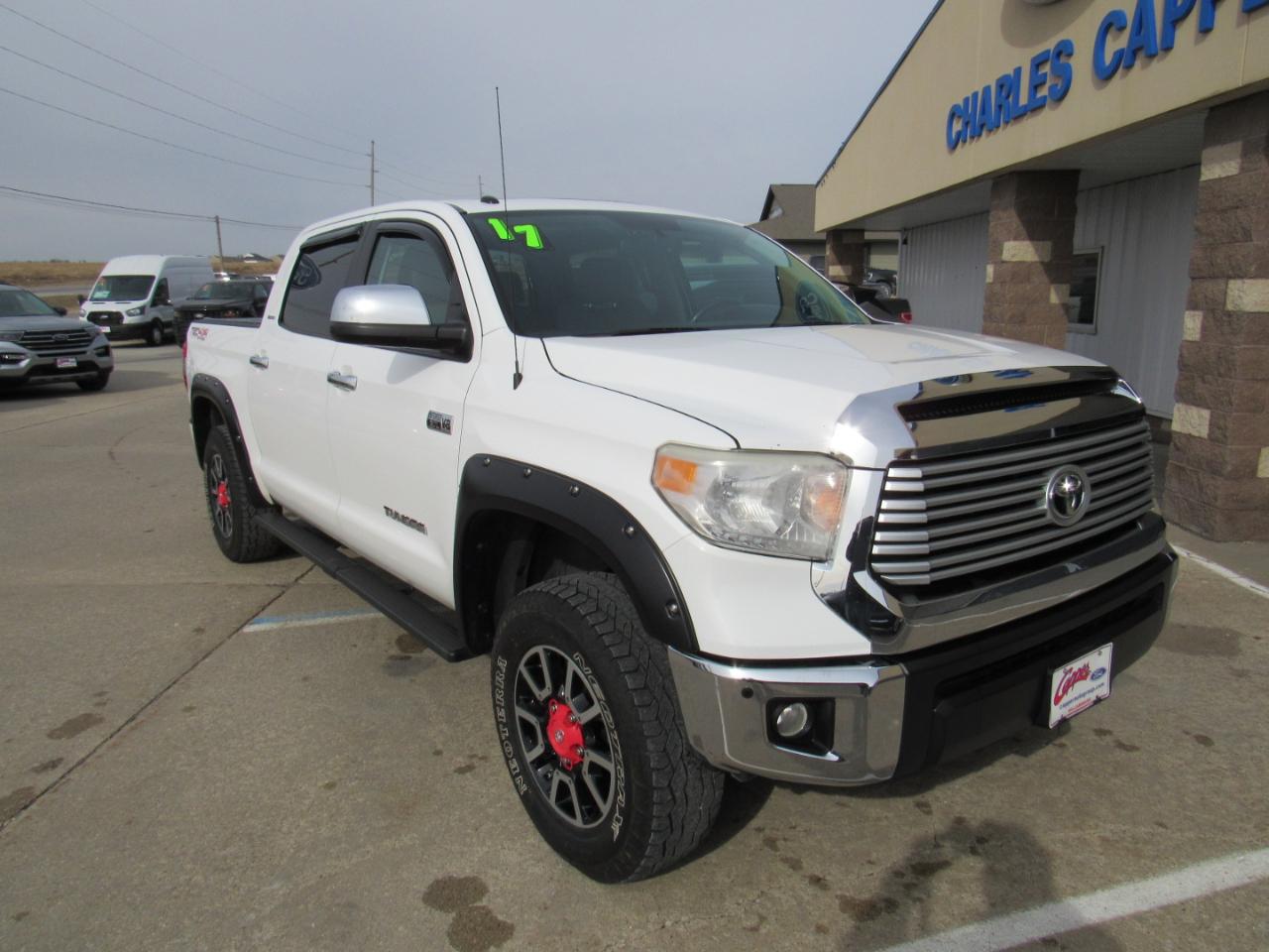 Toyota Tundra 4WD Limited CrewMax 5.5' Bed 5.7L FFV (Natl) 2017