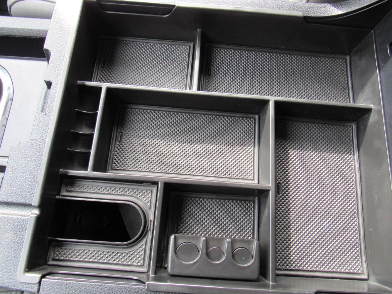 Toyota Tundra 4WD Limited CrewMax 5.5' Bed 5.7L FFV (Natl) 2017