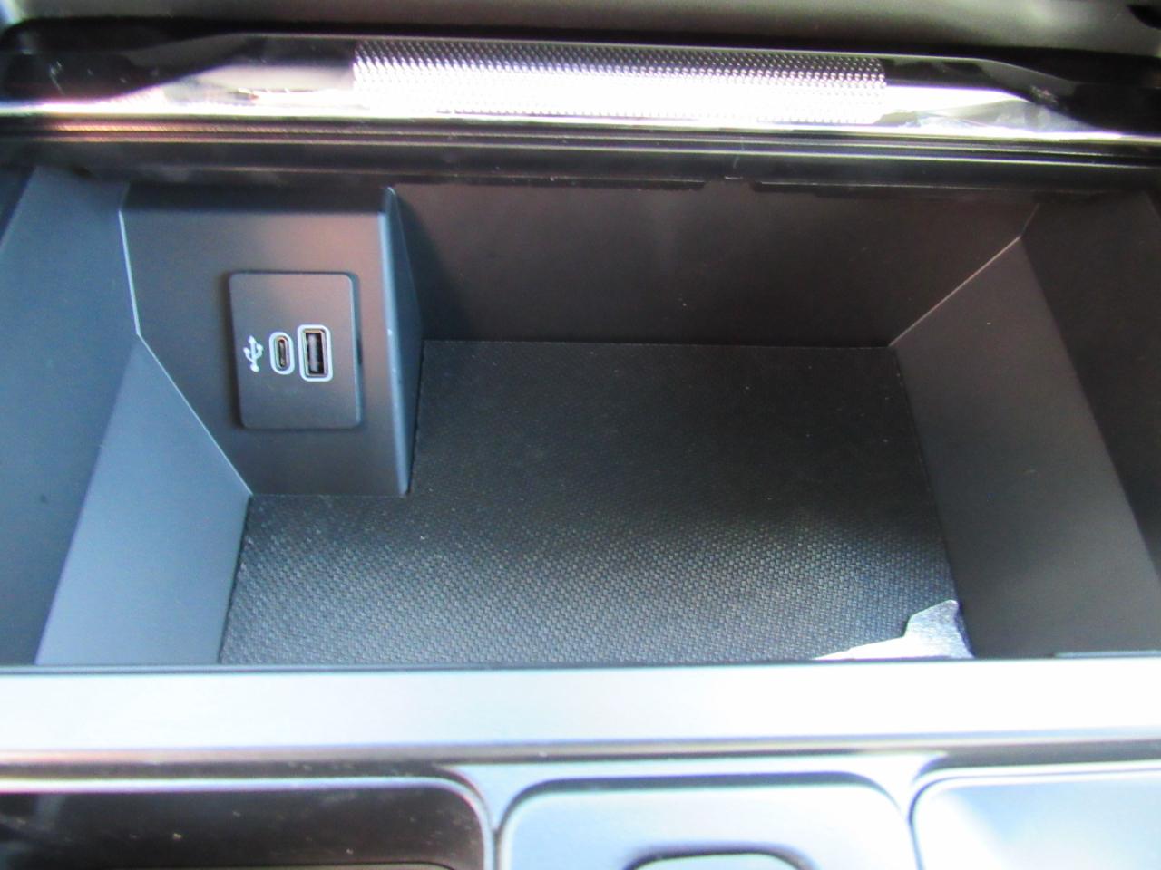 Ford F-150 Lariat 4WD SuperCrew 5.5' Box 2026