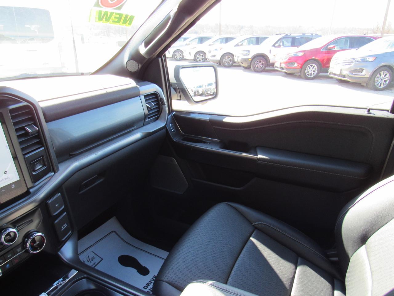 Ford F-150 Lariat 4WD SuperCrew 5.5' Box 2026