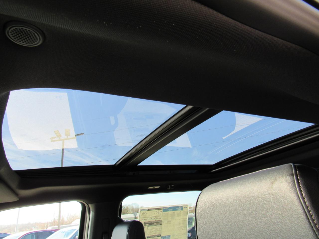 Ford F-150 Lariat 4WD SuperCrew 5.5' Box 2026