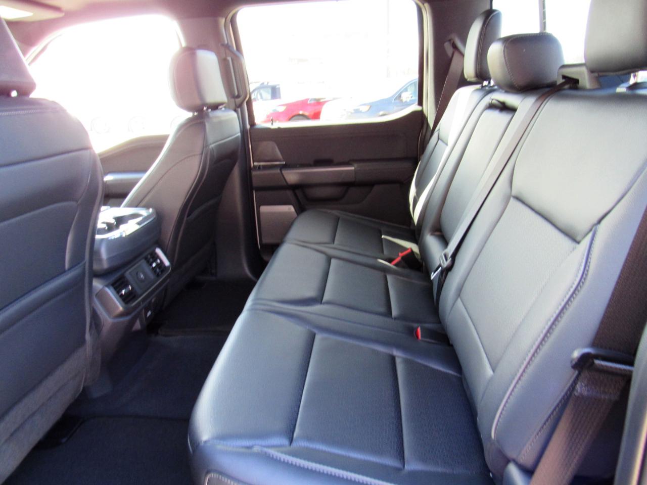 Ford F-150 Lariat 4WD SuperCrew 5.5' Box 2026