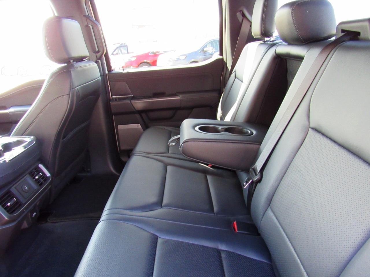 Ford F-150 Lariat 4WD SuperCrew 5.5' Box 2026