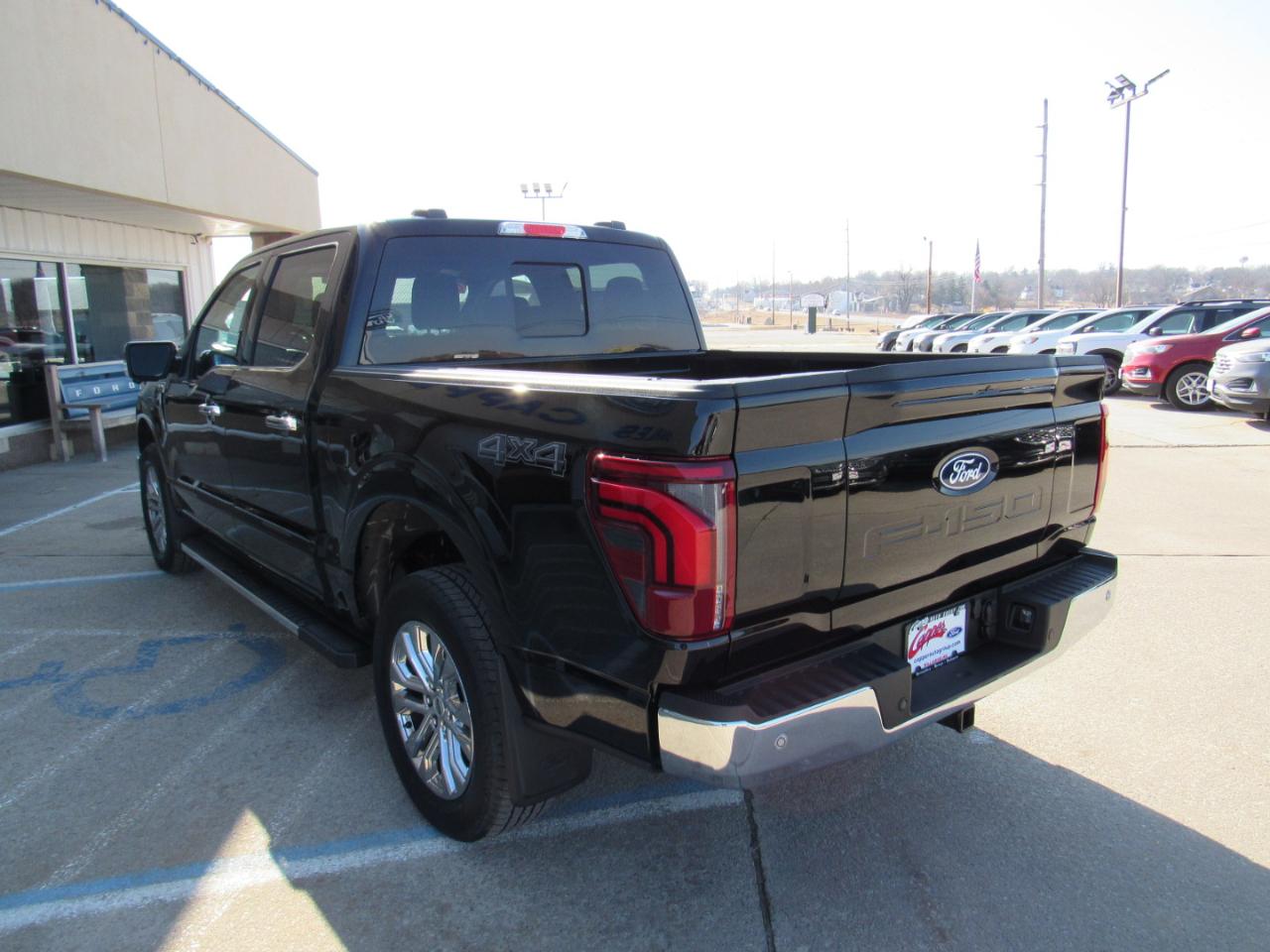 Ford F-150 Lariat 4WD SuperCrew 5.5' Box 2026