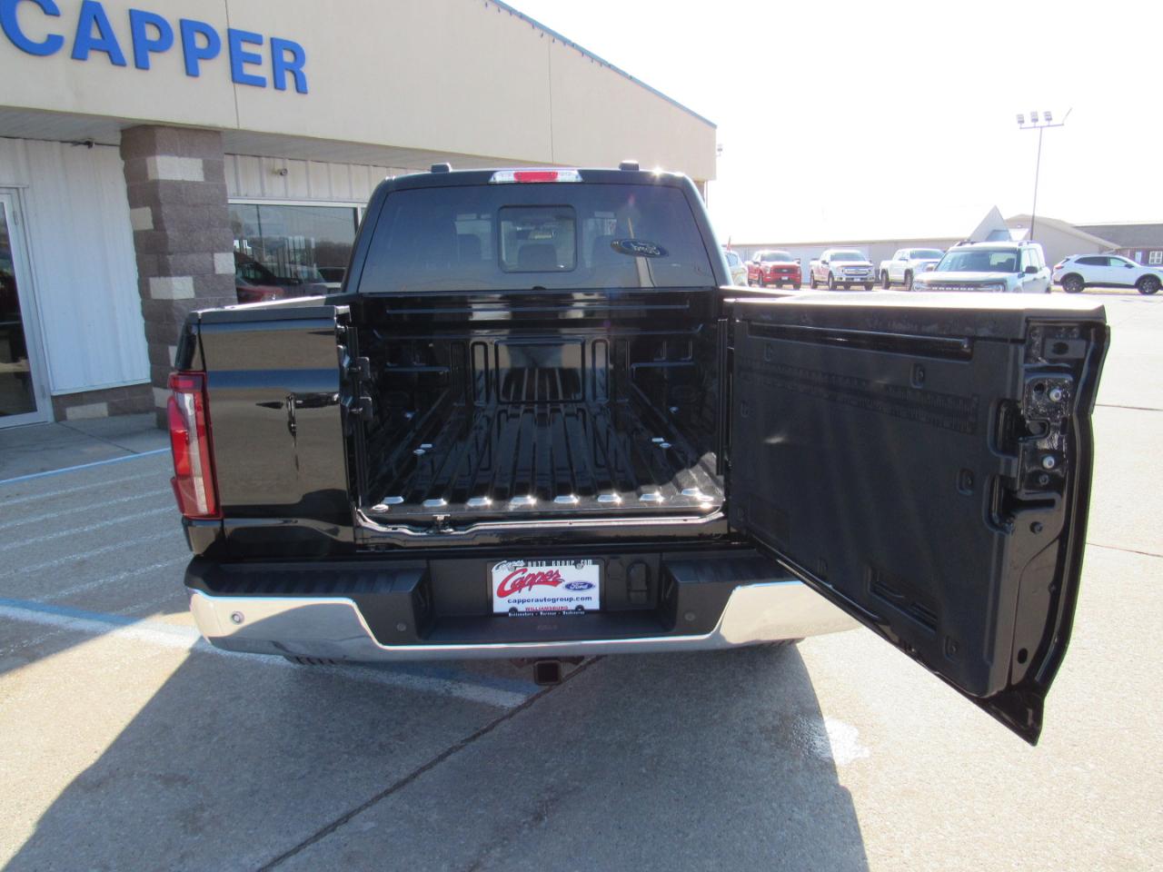 Ford F-150 Lariat 4WD SuperCrew 5.5' Box 2026