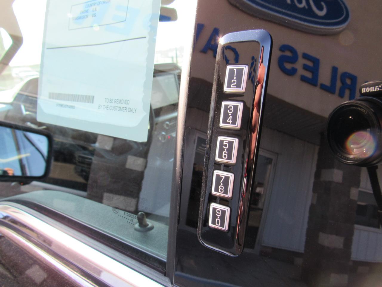 Ford F-150 Lariat 4WD SuperCrew 5.5' Box 2026