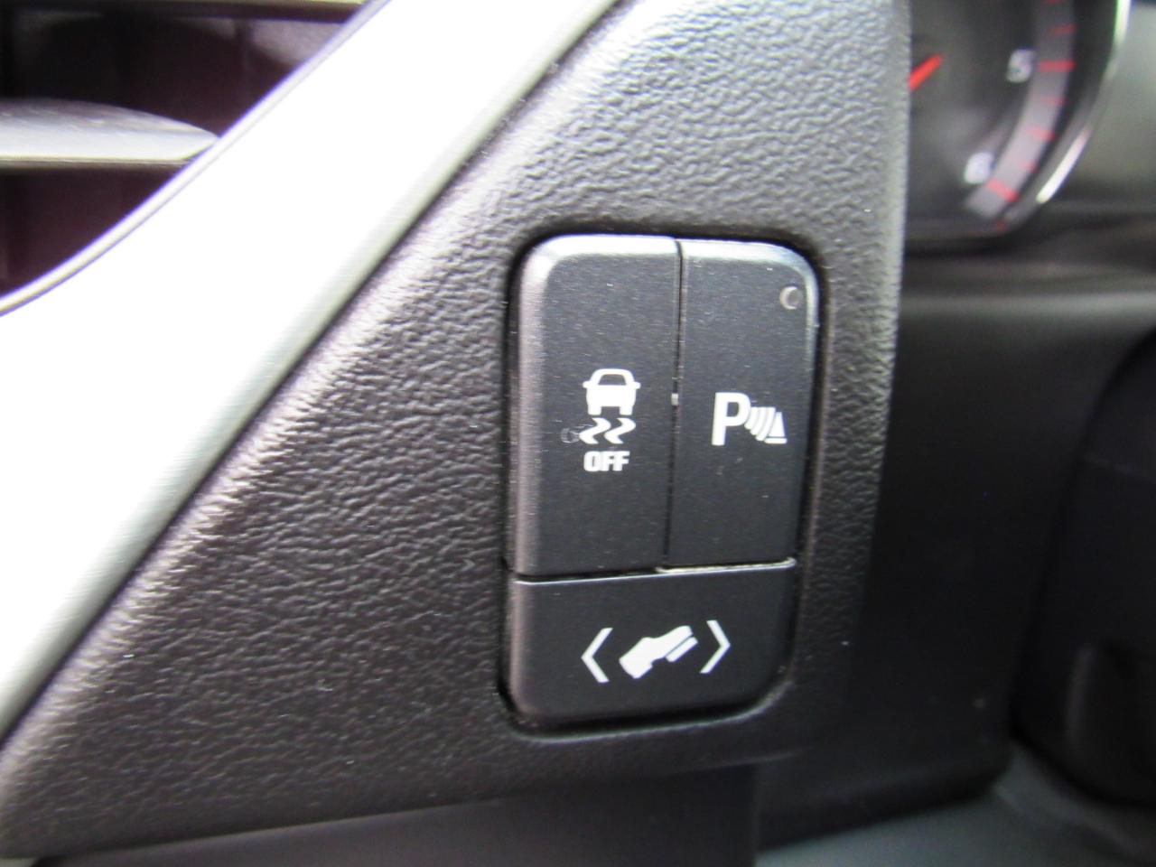 GMC Yukon XL 4WD 4dr SLE 2016