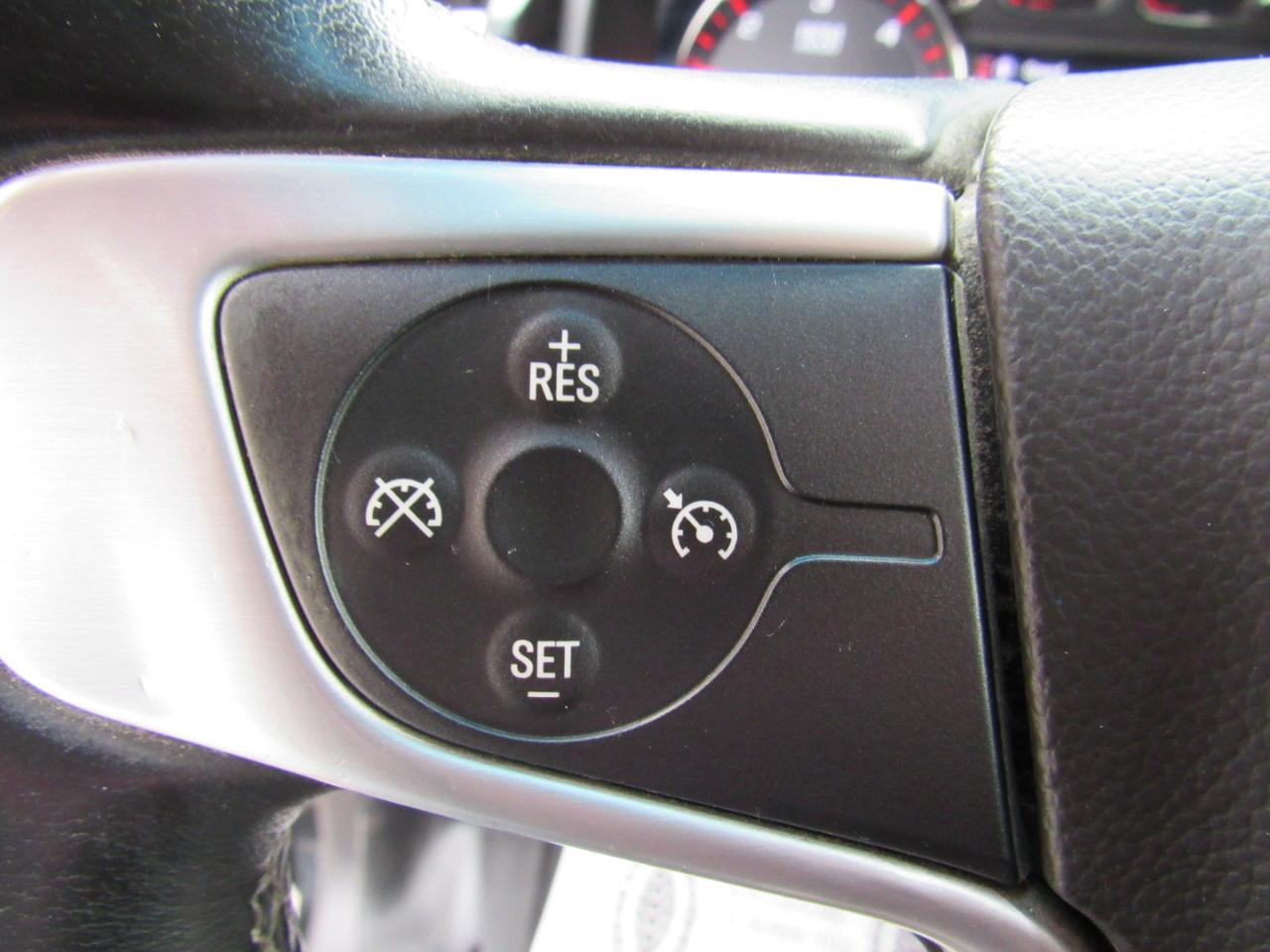 GMC Yukon XL 4WD 4dr SLE 2016