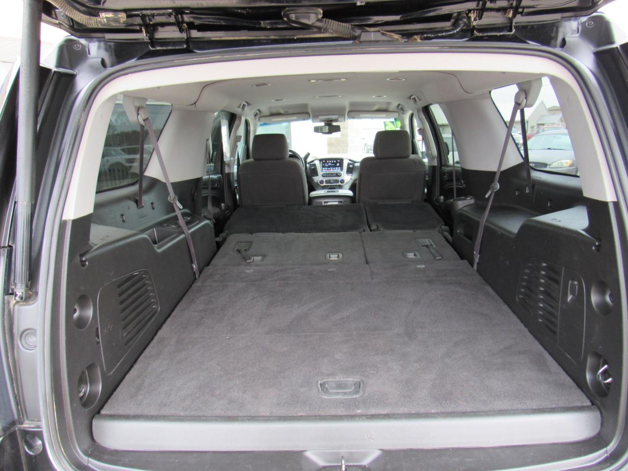 GMC Yukon XL 4WD 4dr SLE 2016