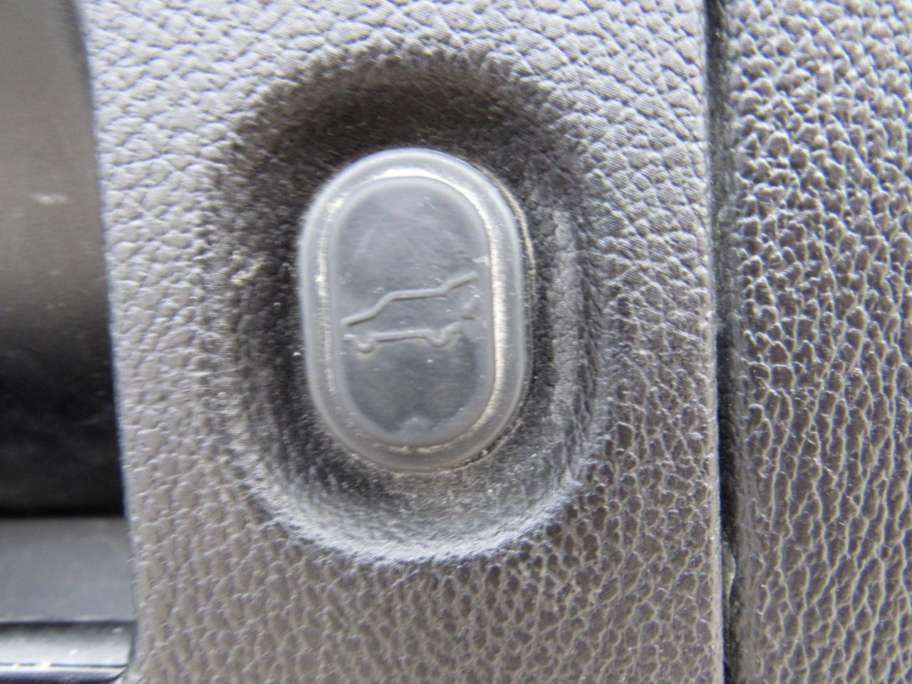 GMC Yukon XL 4WD 4dr SLE 2016