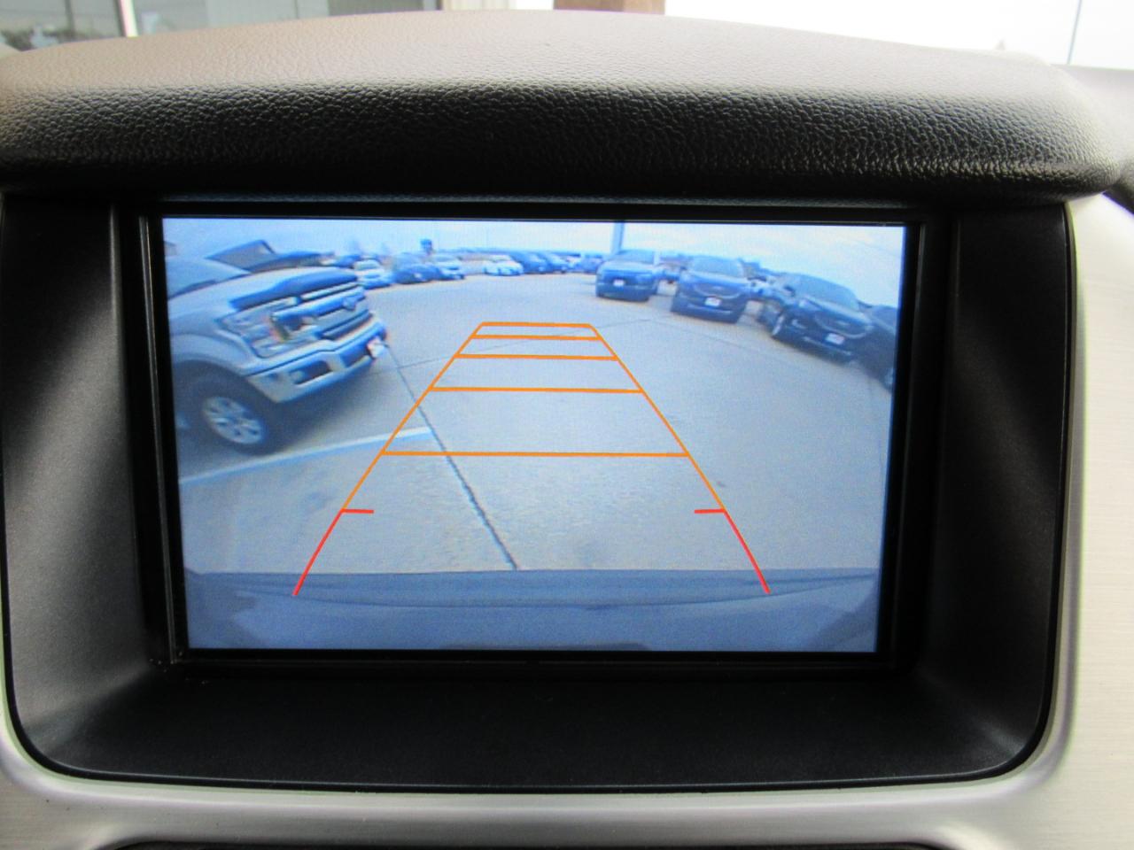 GMC Yukon XL 4WD 4dr SLE 2016