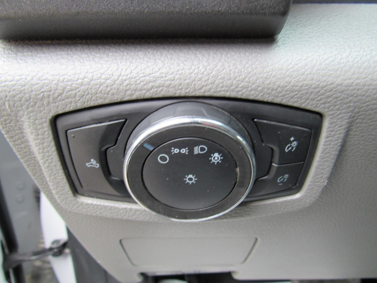 Ford Super Duty F-350 SRW XL 4WD SuperCab 8' Box 2020