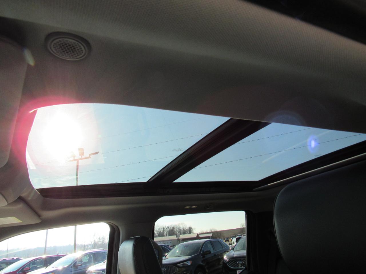 Ford F-150 Lariat 4WD SuperCrew 6.5' Box 2022