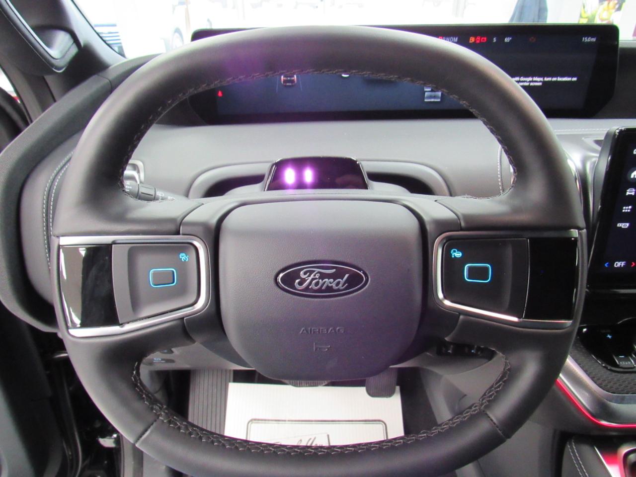 Ford Expedition Max Platinum 4x4 2026