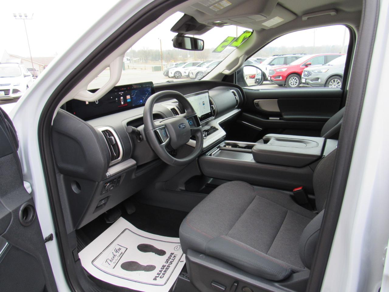 Ford Expedition Active 4x4 2025