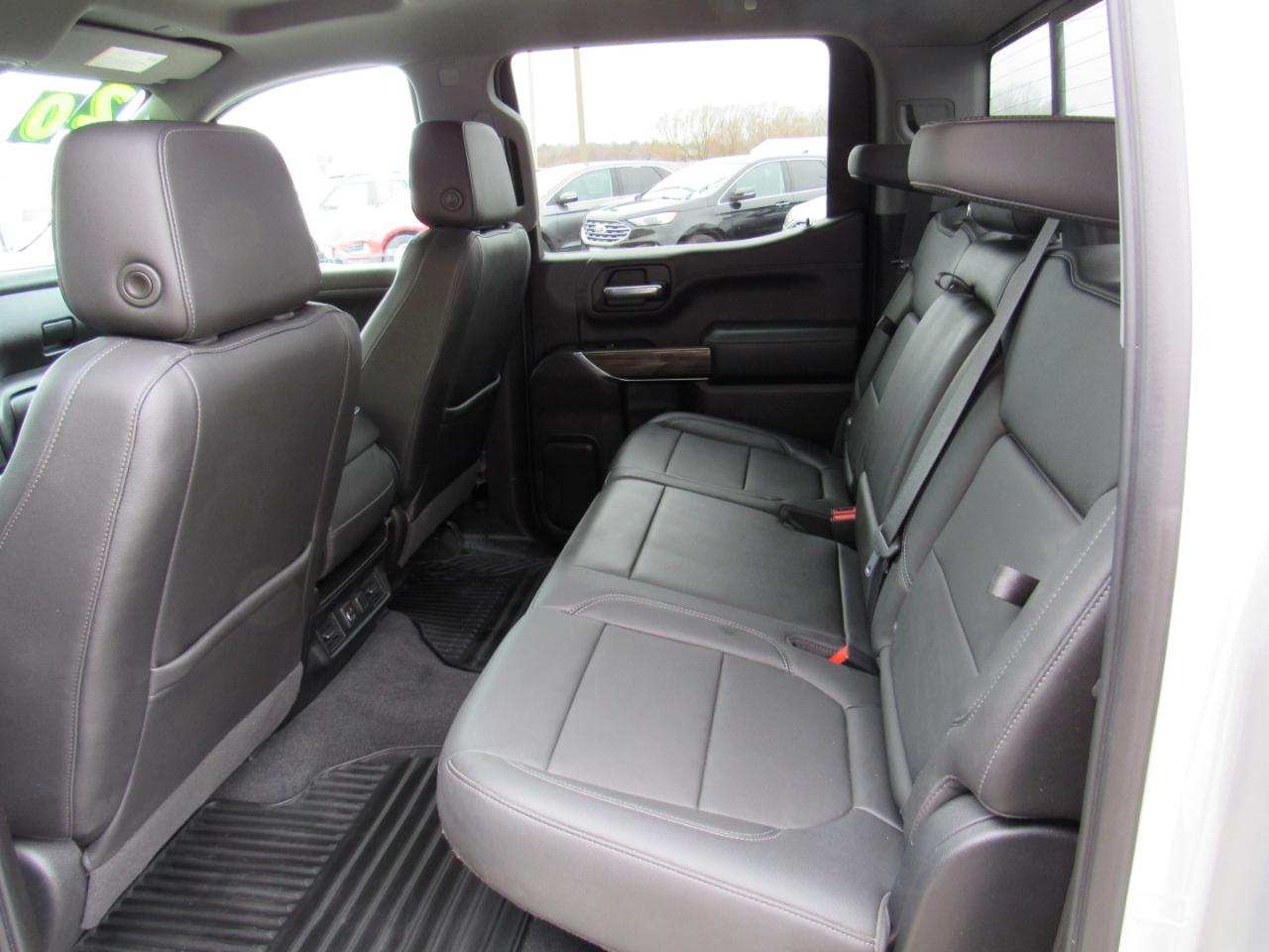 Chevrolet Silverado 1500 4WD Crew Cab 147" LT 2020