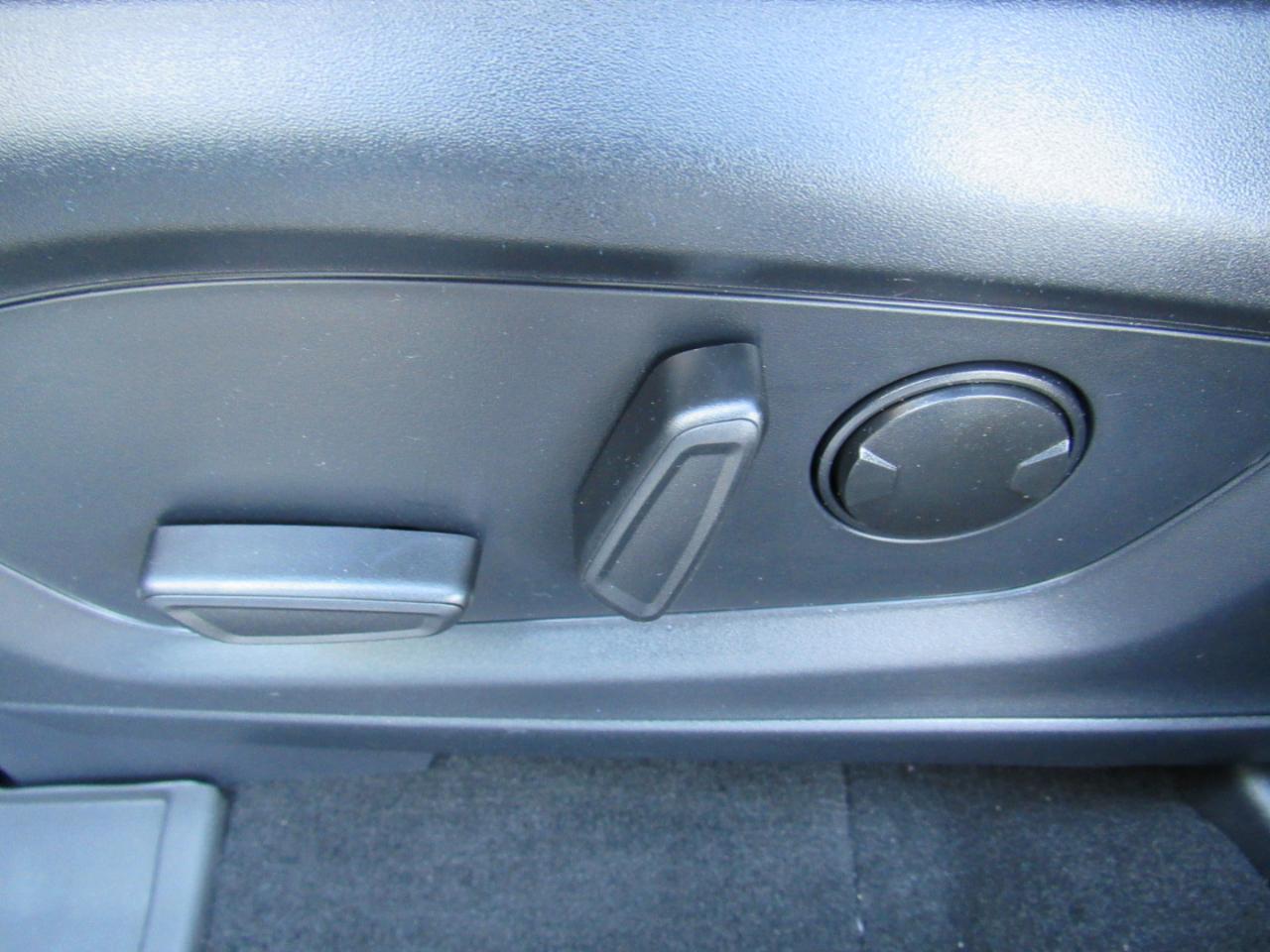 Ford Explorer Active w/200A Pkg 4WD 2026