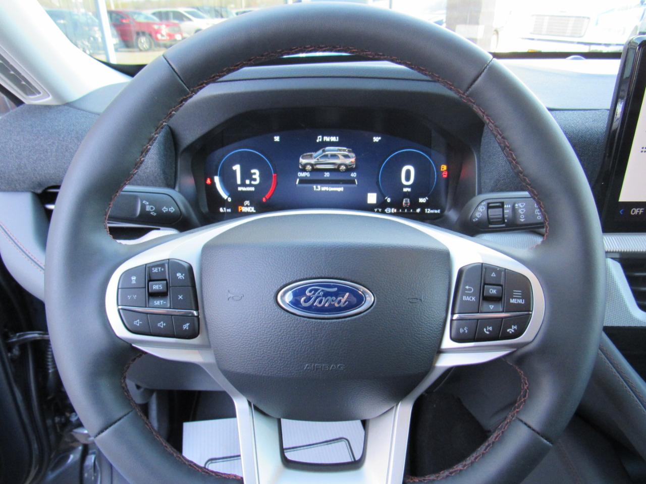 Ford Explorer Active w/200A Pkg 4WD 2026