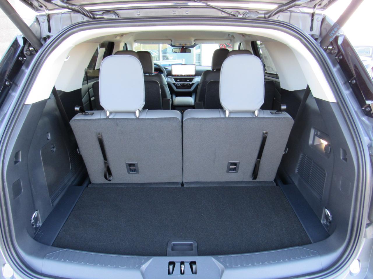 Ford Explorer Active w/200A Pkg 4WD 2026