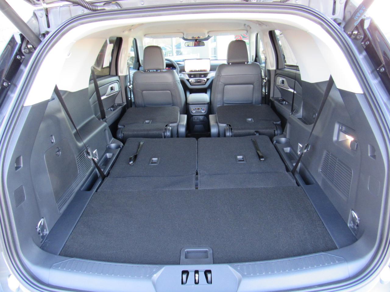 Ford Explorer Active w/200A Pkg 4WD 2026