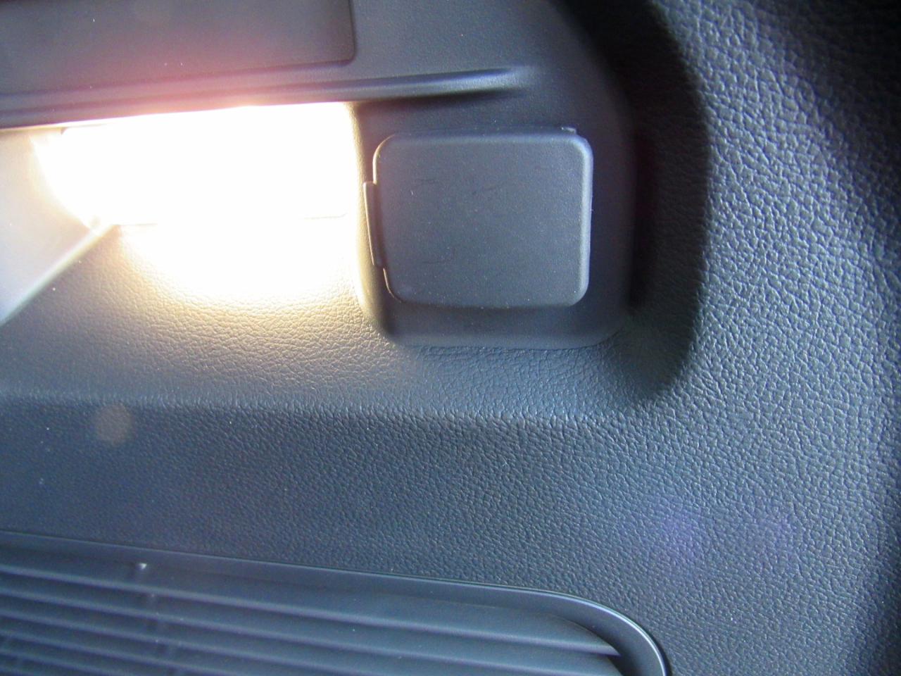 Ford Explorer Active w/200A Pkg 4WD 2026