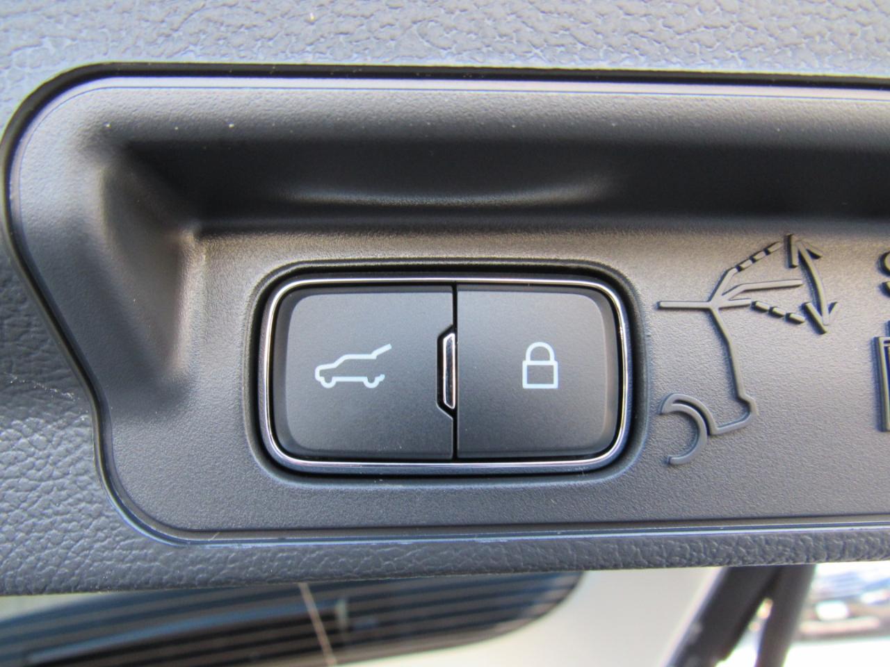 Ford Explorer Active w/200A Pkg 4WD 2026