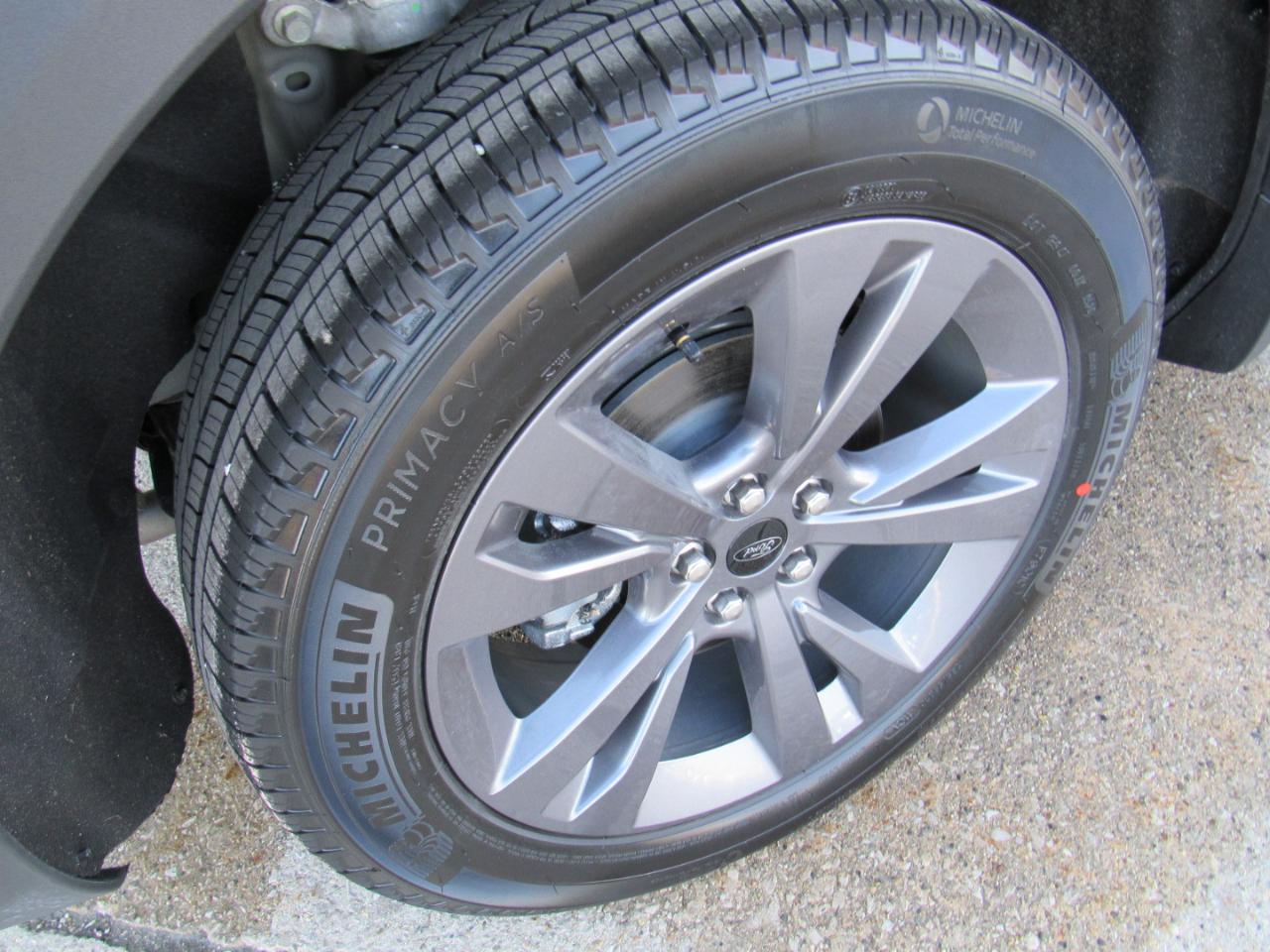 Ford Explorer Active w/200A Pkg 4WD 2026