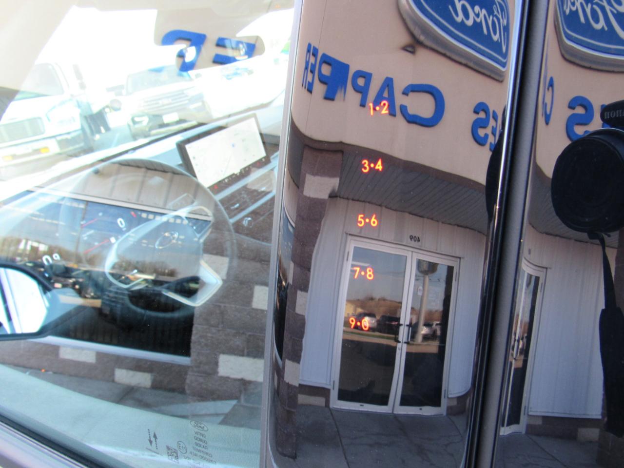 Ford Explorer Active w/200A Pkg 4WD 2026