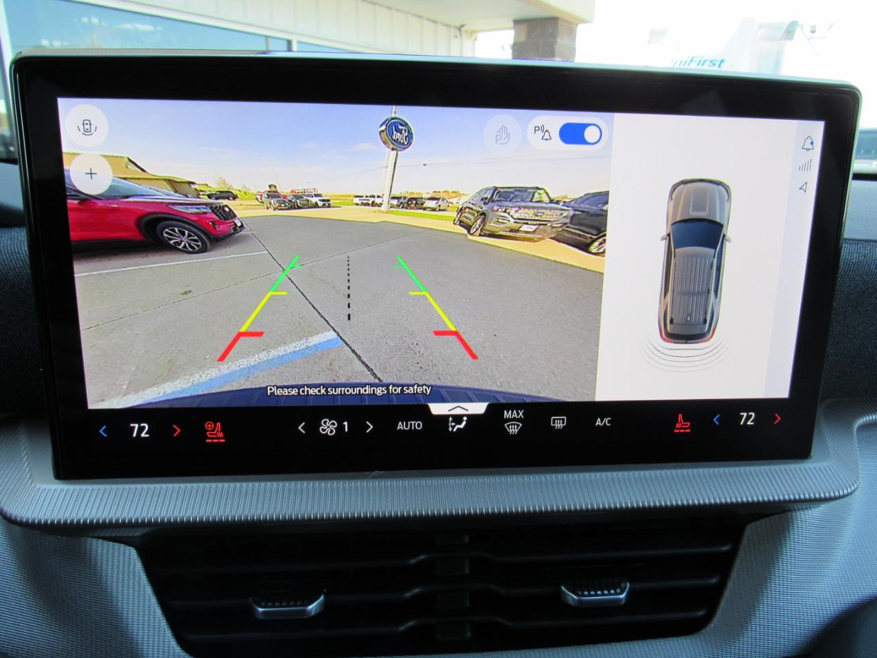 Ford Explorer Active w/200A Pkg 4WD 2026