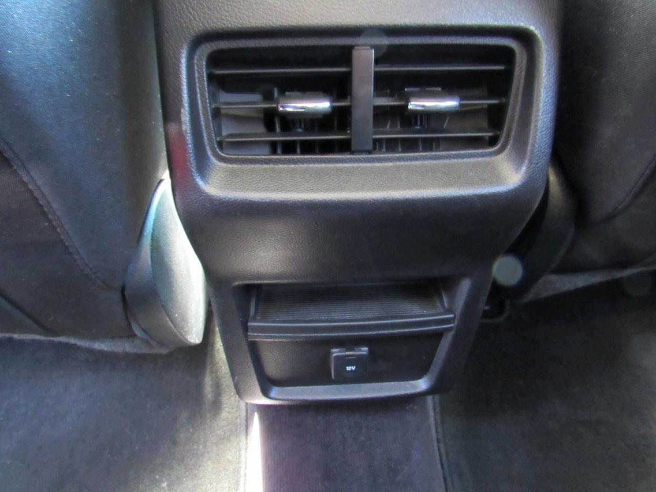 Ford Edge 4dr SE FWD 2015