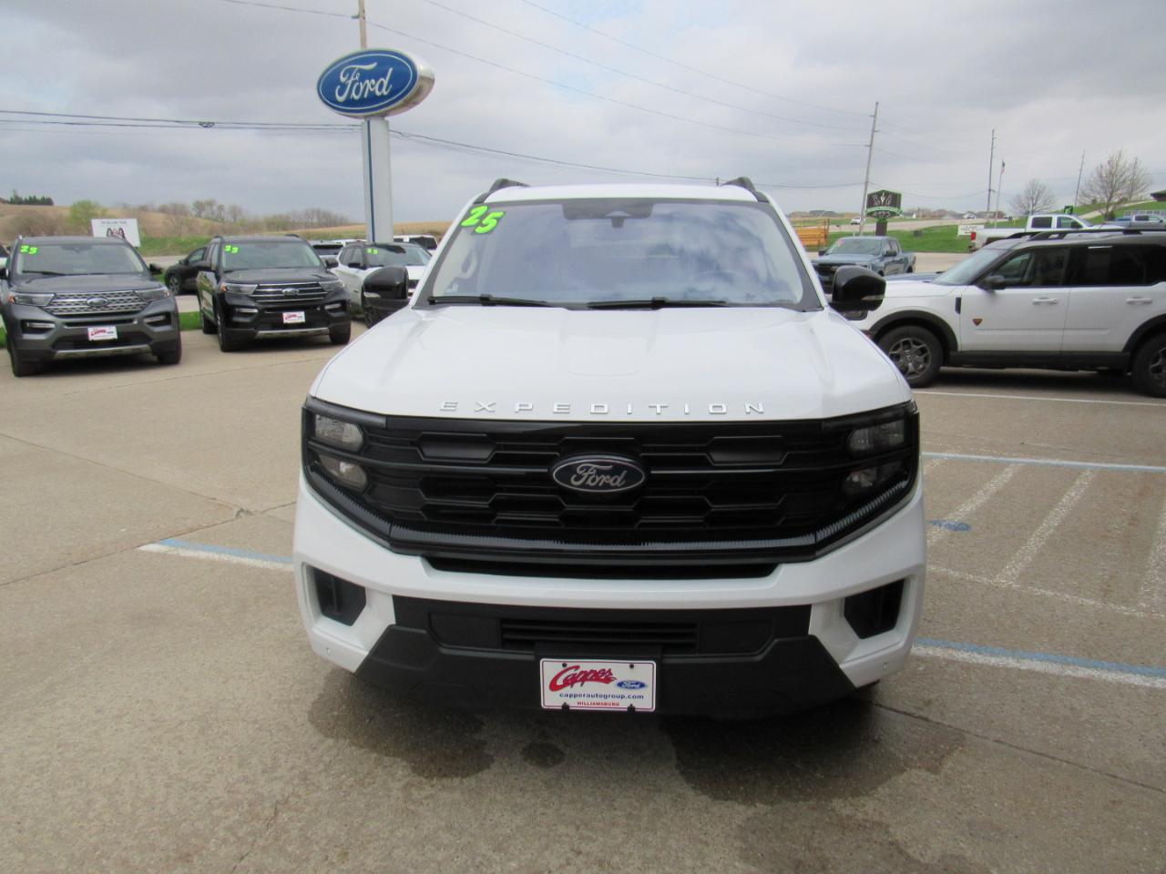 Ford Expedition Active 4x4 2025