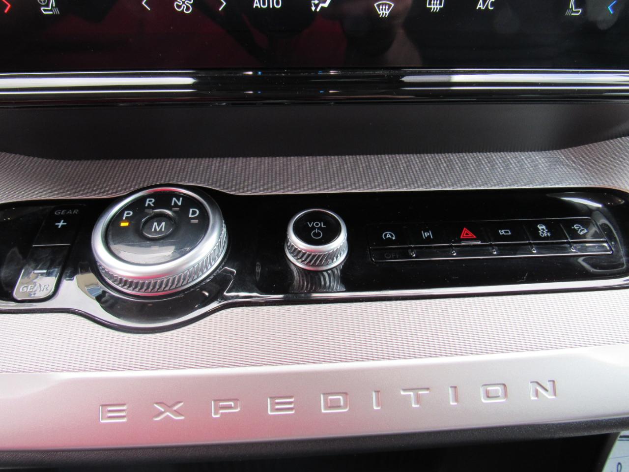 Ford Expedition Active 4x4 2025