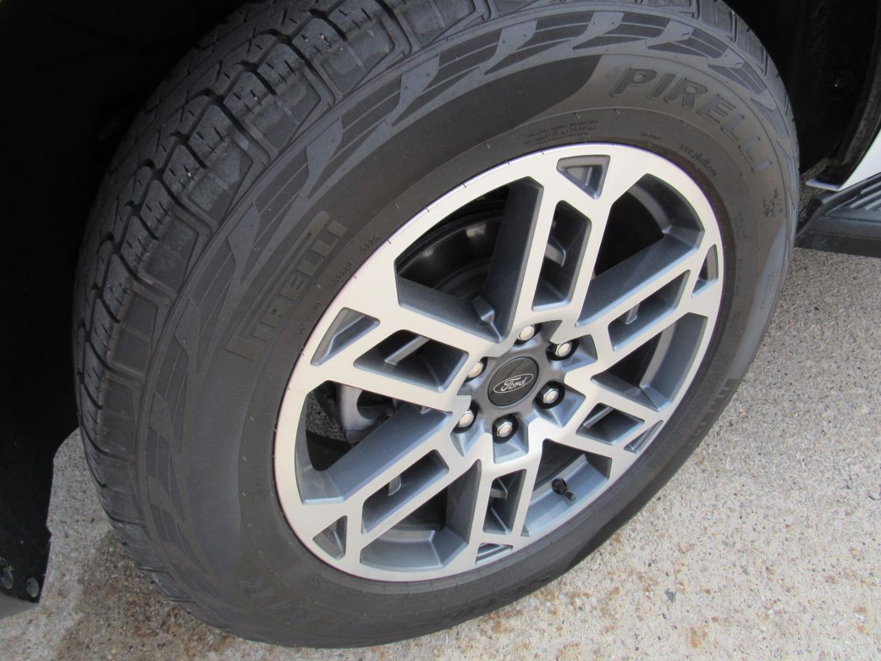 Ford Expedition Active 4x4 2025