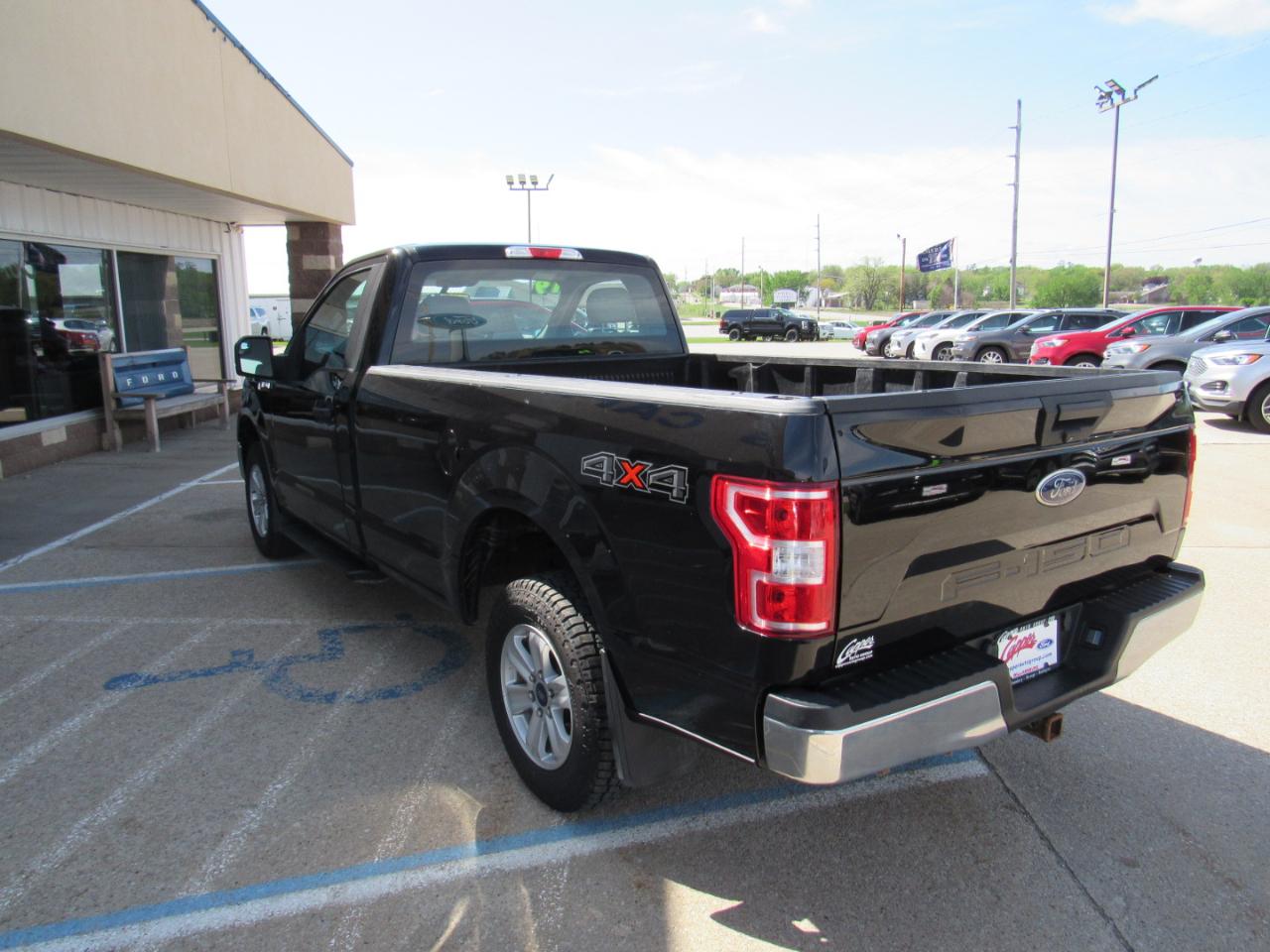 Ford F-150 XL 4WD Reg Cab 8' Box 2019