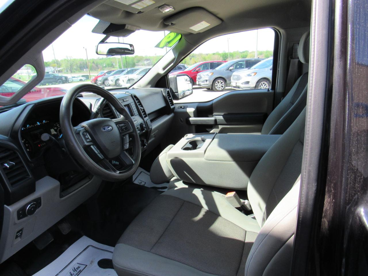 Ford F-150 XL 4WD Reg Cab 8' Box 2019