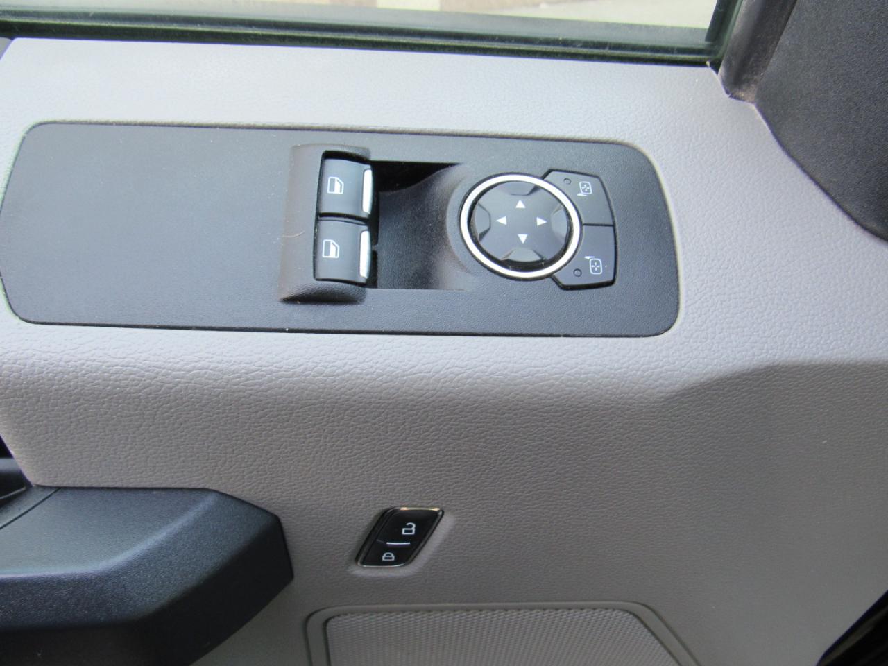 Ford F-150 XL 4WD Reg Cab 8' Box 2019