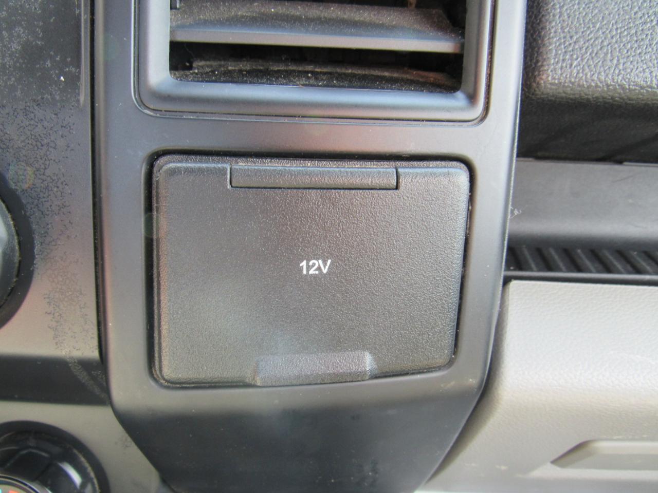 Ford F-150 XL 4WD Reg Cab 8' Box 2019