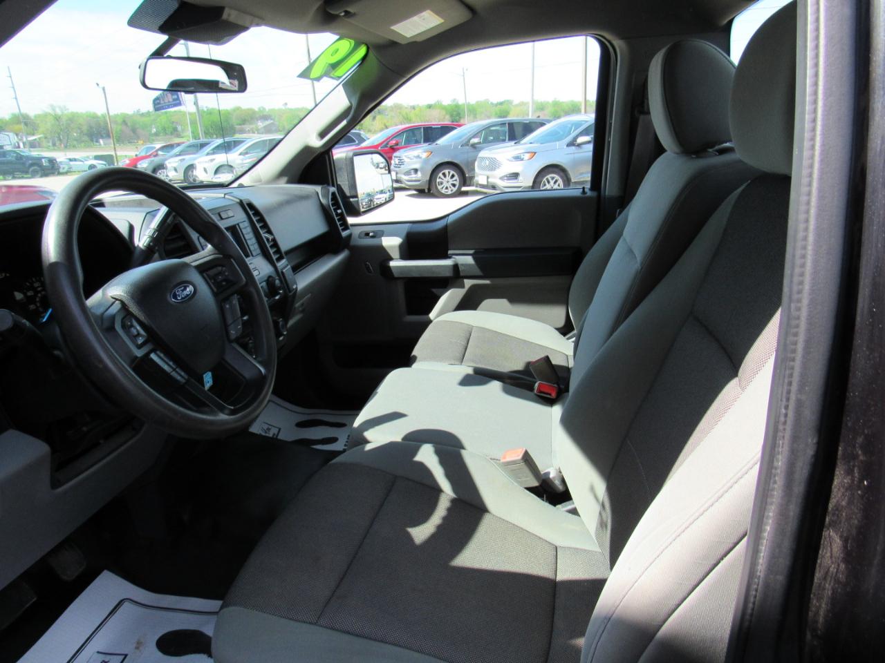 Ford F-150 XL 4WD Reg Cab 8' Box 2019