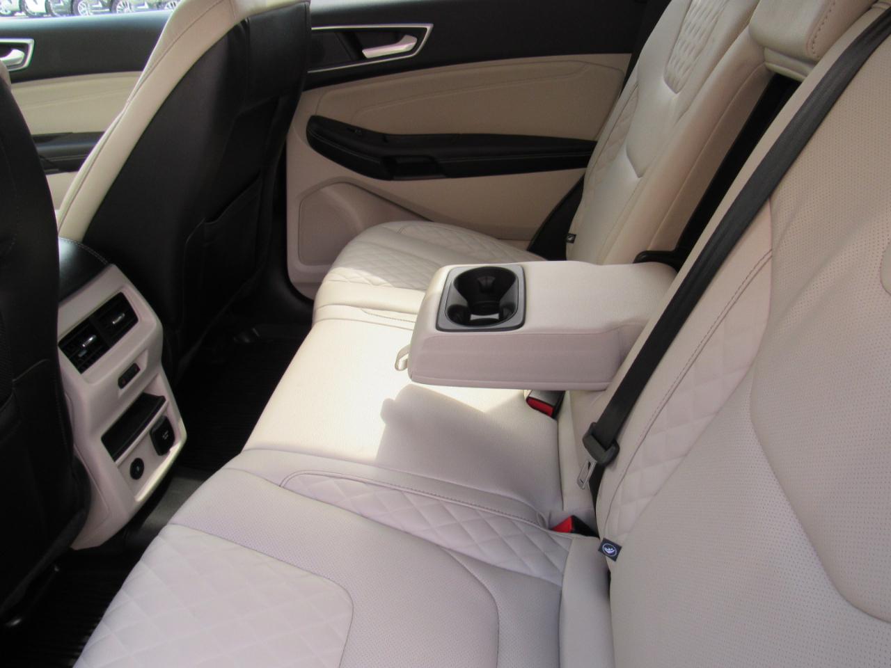 Ford Edge Titanium AWD 2024