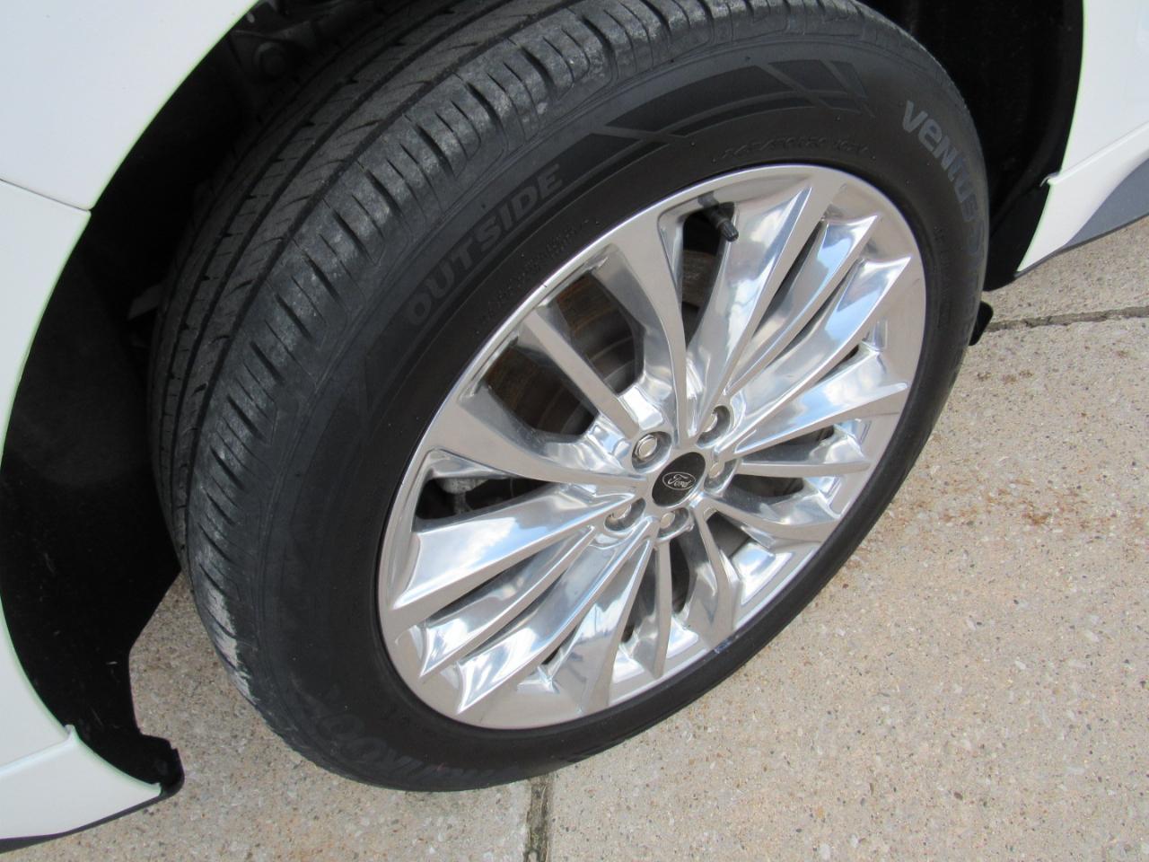 Ford Edge Titanium AWD 2024