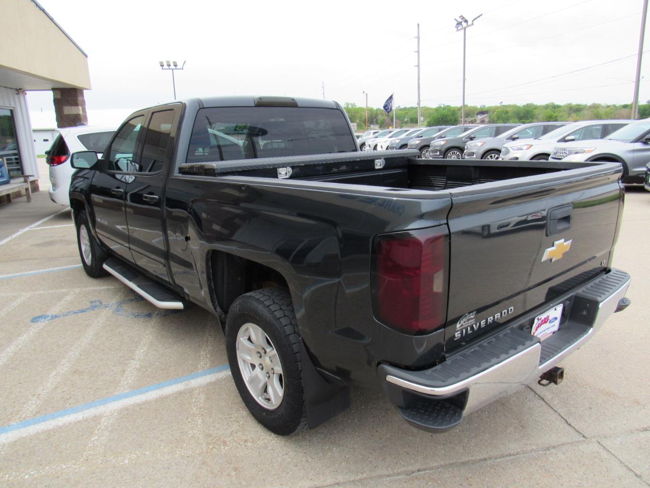 Chevrolet Silverado 1500 4WD Double Cab 143.5" LT w/1LT 2018