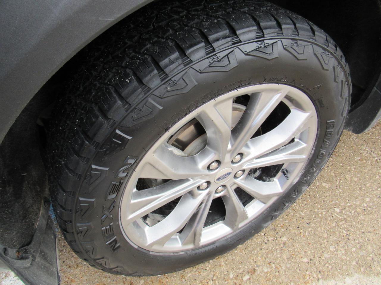 Ford Explorer Limited 4WD 2022