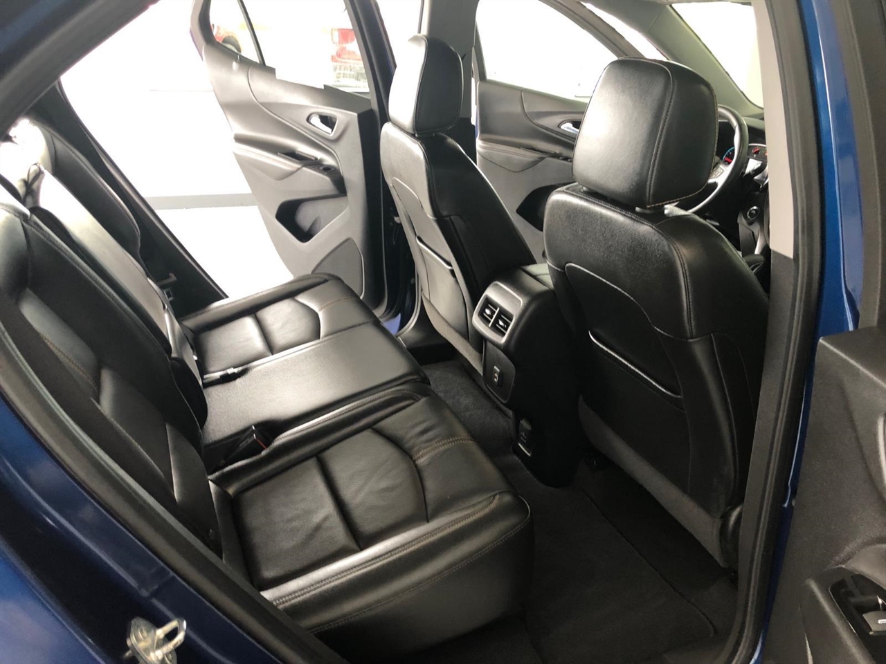 Chevrolet Equinox AWD 4dr Premier 2023