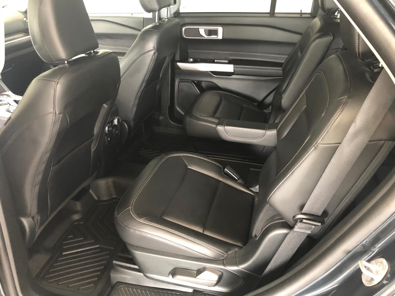 Ford Explorer XLT 4WD 2022