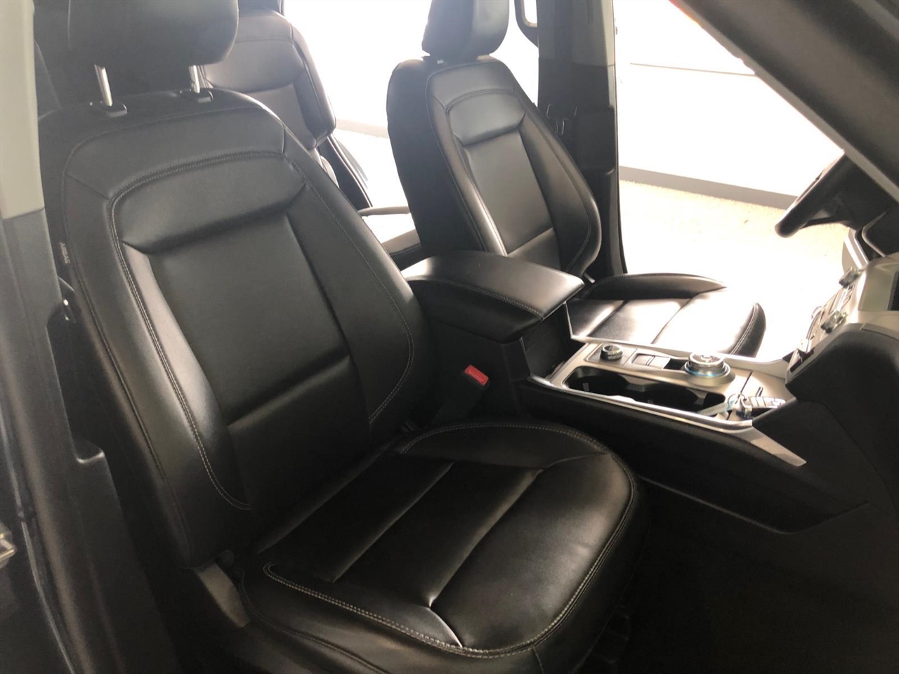 Ford Explorer XLT 4WD 2022