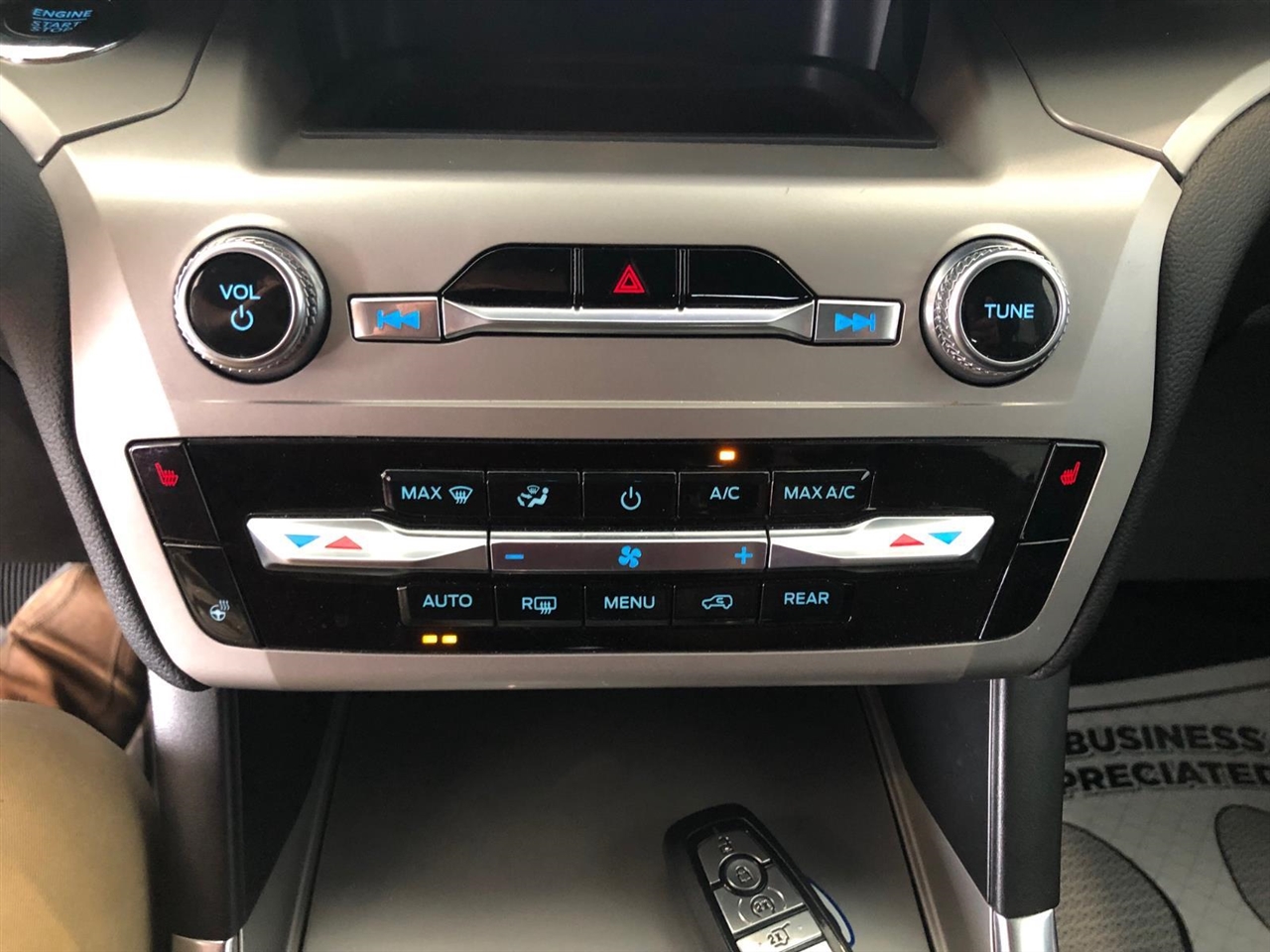 Ford Explorer XLT 4WD 2022