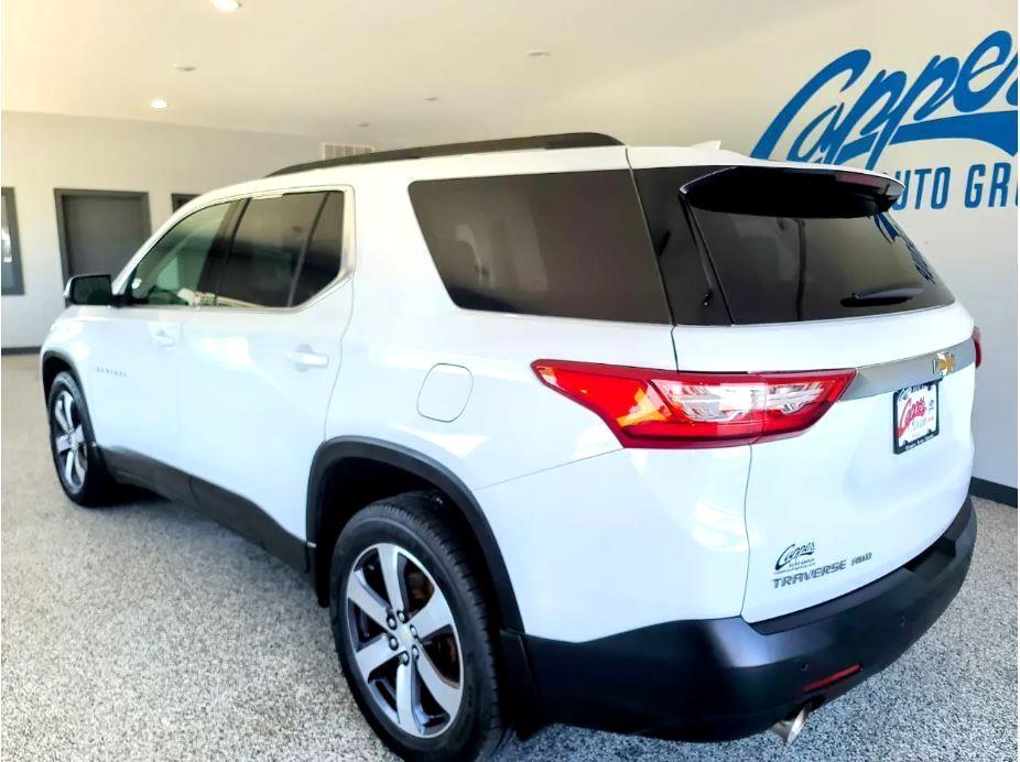 2021 Chevrolet Traverse Leather photo 3